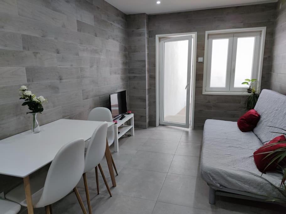 Torre Dos Clerigos Apartment Porto Eksteriør billede
